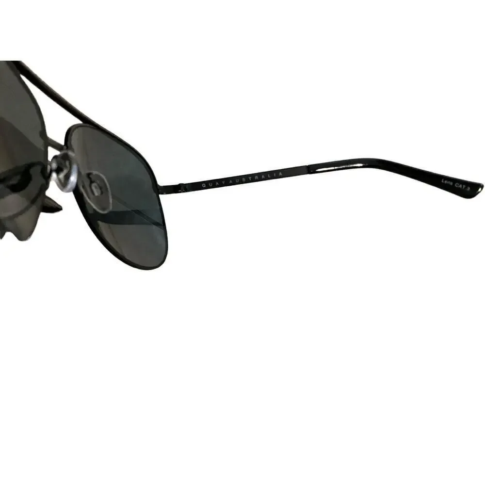 Quay Australia Vivienne Womens Black Frame Smoke Lens Aviators Sunglasses w/Case